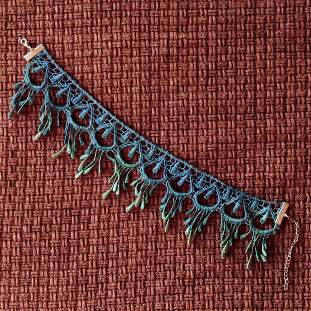 Ombre Lace Choker Necklace